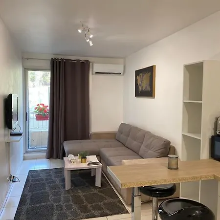 Logement Proche De La Plage Nice Exterior photo